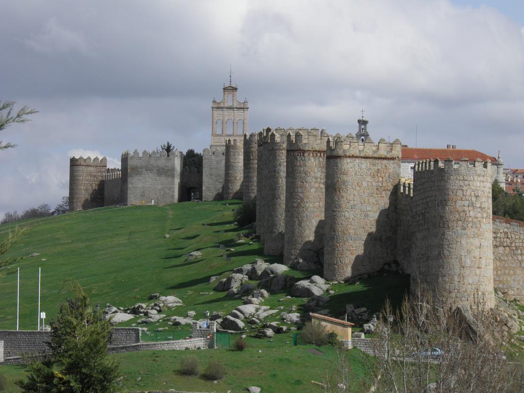 Vut Los Telares Muralla Avila Room photo